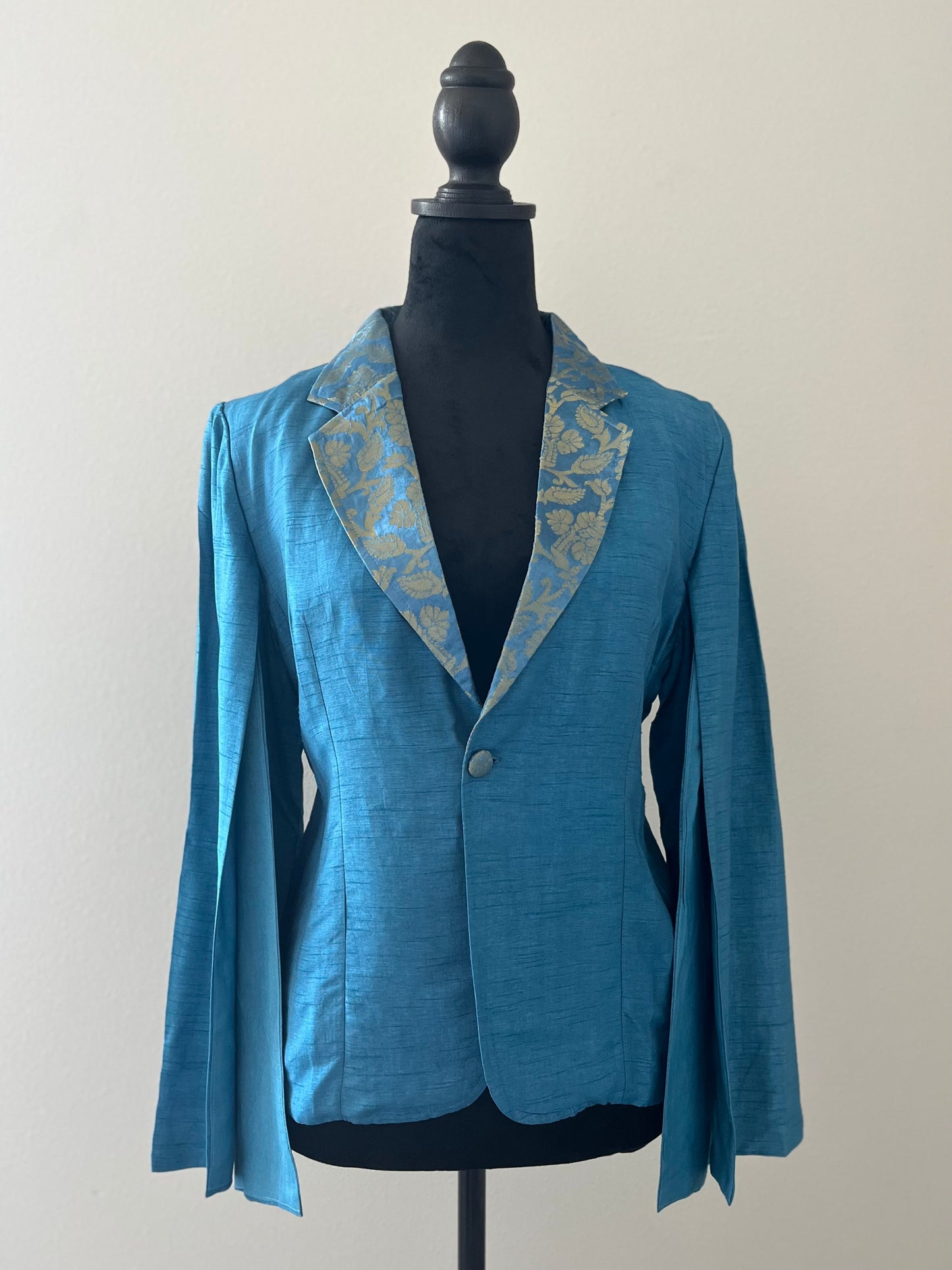 Solenne Silk Blazer